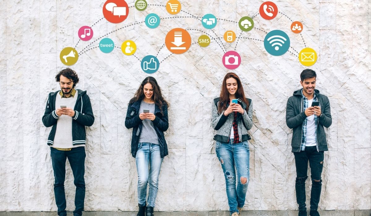 إنشاء تطبيق تواصل إجتماعي