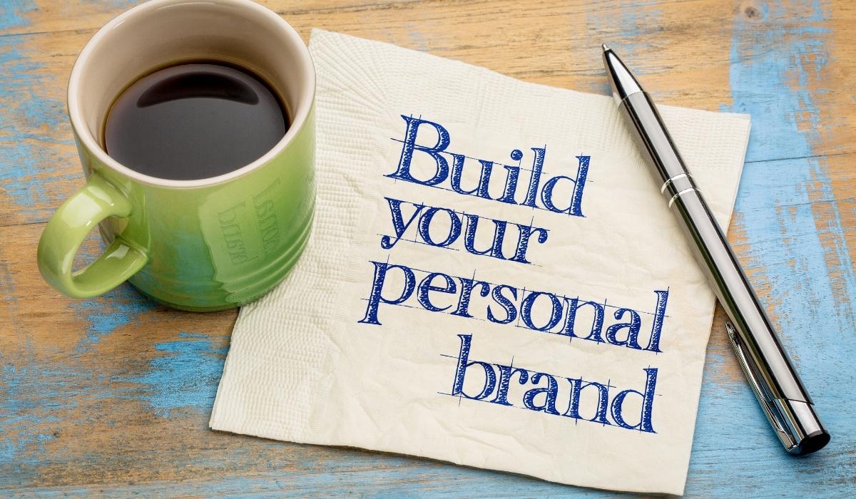 بناء-علامة-تجارية